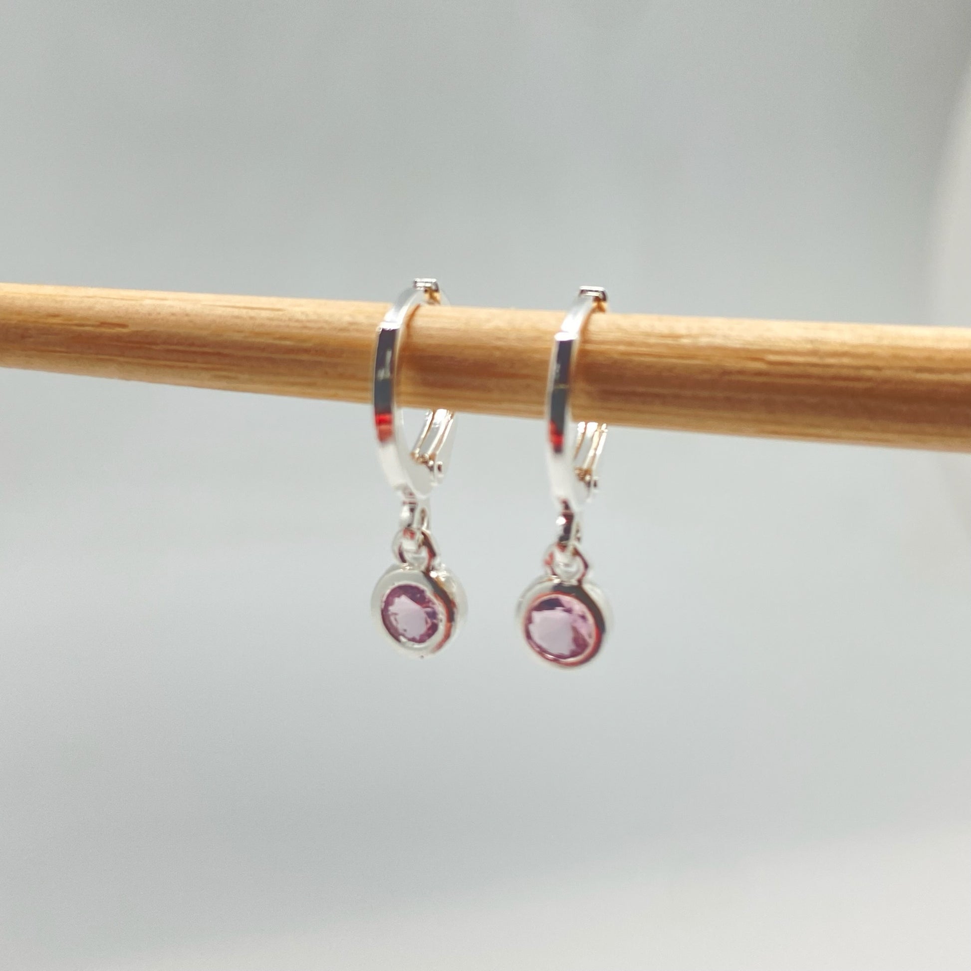 XP238 Aro Argollita con Punto de Luz Color Cuarzo Rosa Argolla 12 mm Colgante 4 mm Aro Baño Plata Aros Bañados hecho de Bronce Bañado en Plata 50 ml Joyas Bañadas en Plata