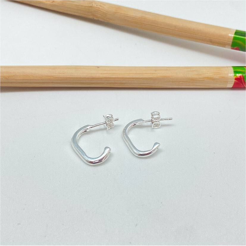 XP269 Argolla ovalada 14x8 mm Espesor 1.8 mm Aro Baño Plata Aros Bañados hecho de Bronce Bañado en Plata 50 ml Joyas Bañadas en Plata