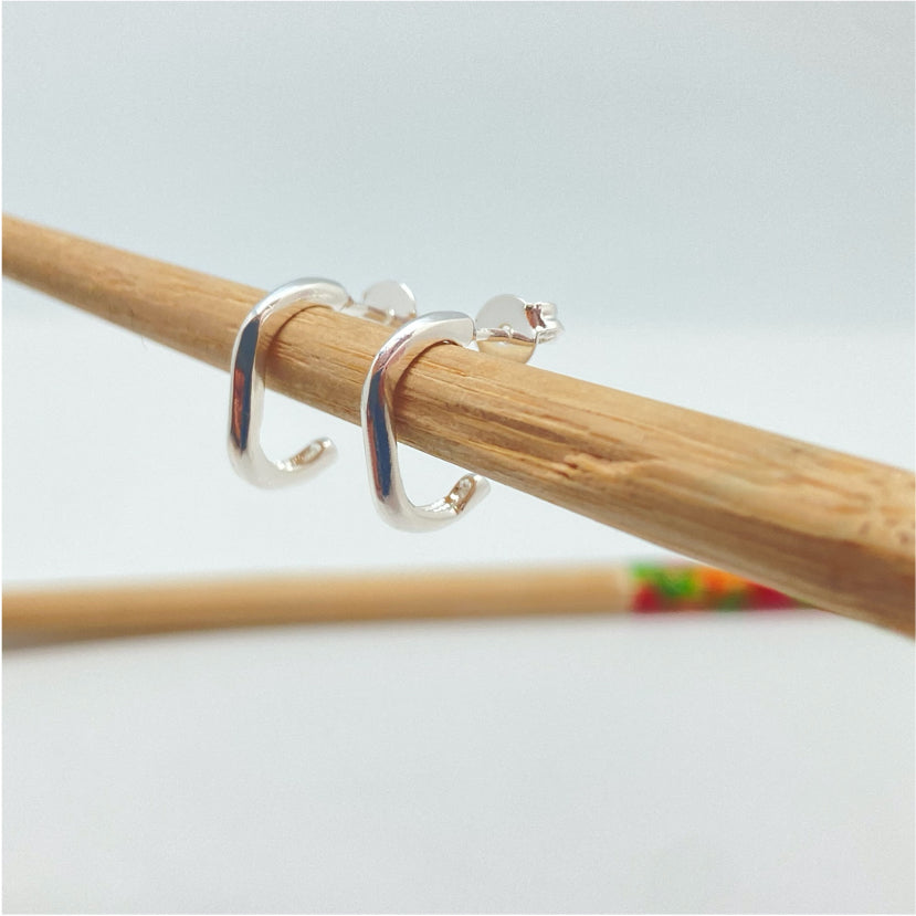 XP269 Argolla ovalada 14x8 mm Espesor 1.8 mm Aro Baño Plata Aros Bañados hecho de Bronce Bañado en Plata 50 ml Joyas Bañadas en Plata