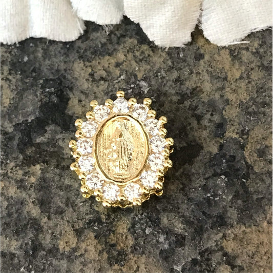 FO369 Virgen Circones 14 x 11 mm Figura Baño Oro Figuras Bañadas en Oro y Plata hecho de Bronce Bañado en Oro 18K