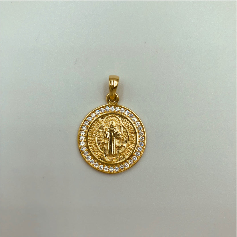 FO432 Colgante San Benito Circones M 18 mm Figura Baño Oro Figuras Bañadas en Oro y Plata hecho de Bronce Bañado en Oro 18K