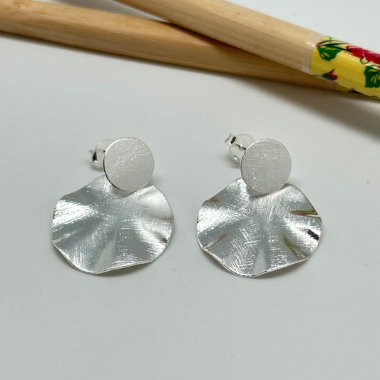 XP311 Aro Redondo tipo organico Largo total 27 mm Base 10 mm Figura diá. 20 mm Aro Baño Plata Aros Bañados hecho de Bronce Bañado en Plata 50 ml Joyas Bañadas en Plata