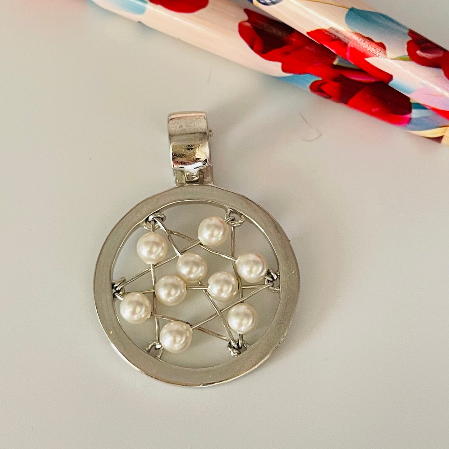 FP04 Colgante alambrismo con opciones de cuentas 27 mm mas valier Bulgari Figura Baño Plata