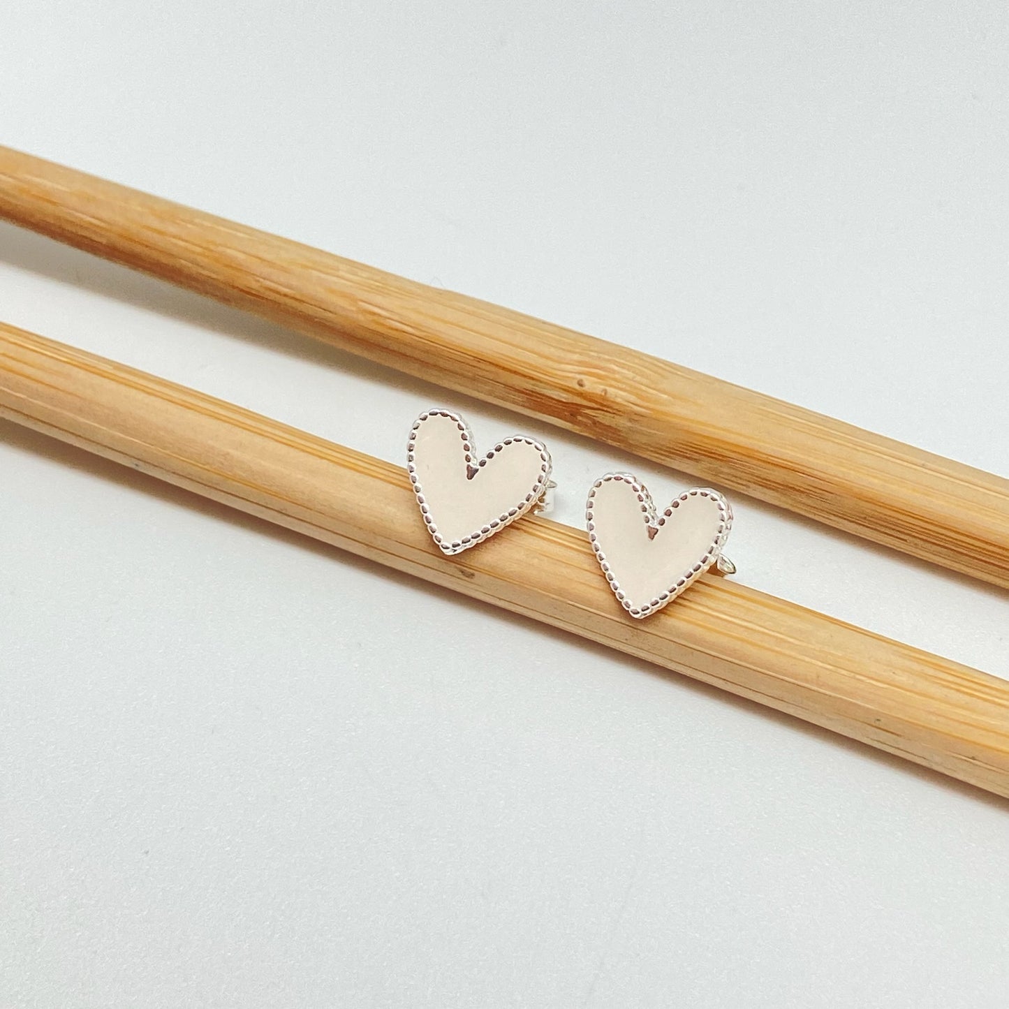 XP277 Aro Corazón con resina color 10x10 mm Aro Baño Plata