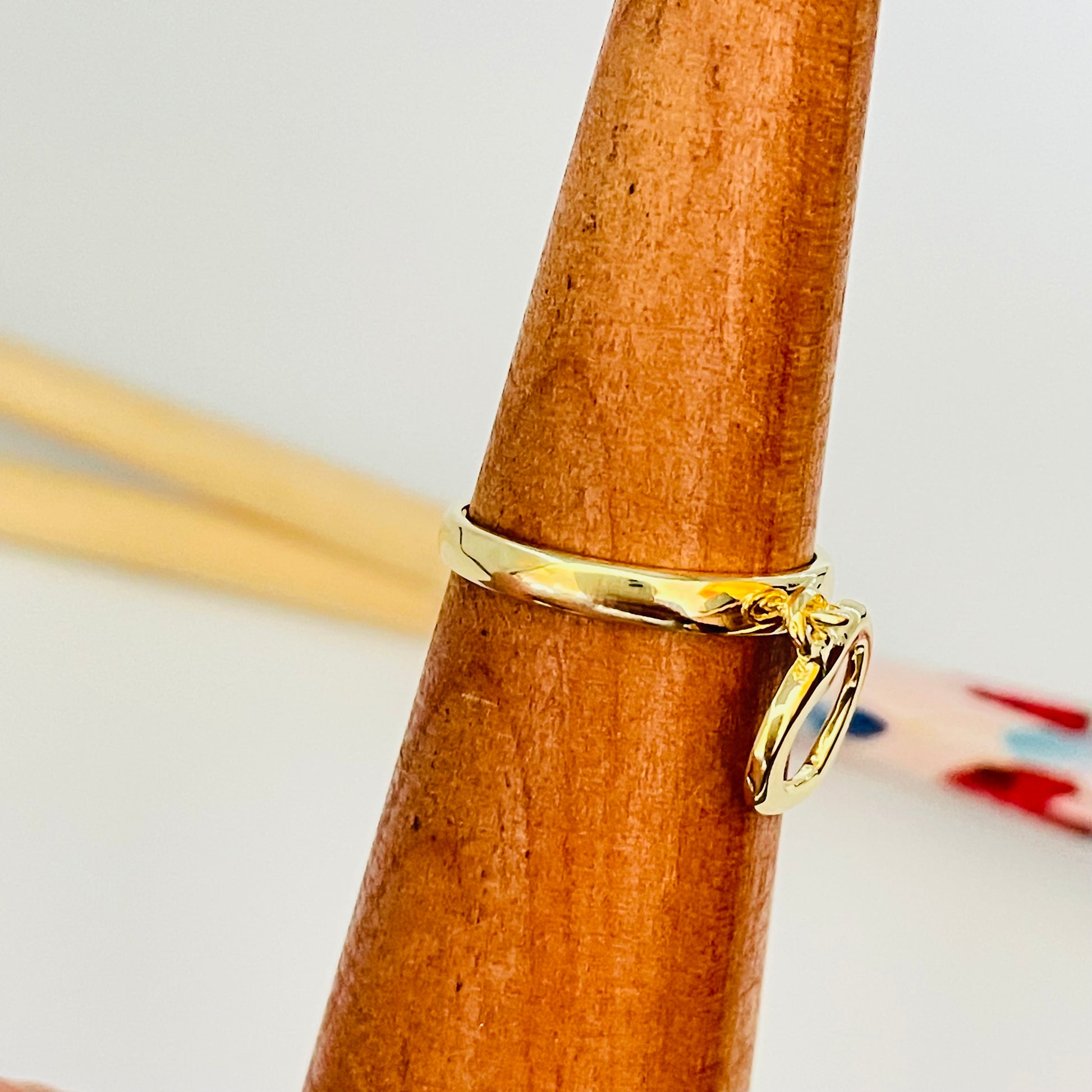 WO38 Anillo con Corazón Calado Colgante de 15x12 mm Argolla de 3 mm Anillo Baño Oro Anillos Bañados en Oro y Plata hecho de Bronce Bañado en Oro 18K Joyas Bañadas en Oro