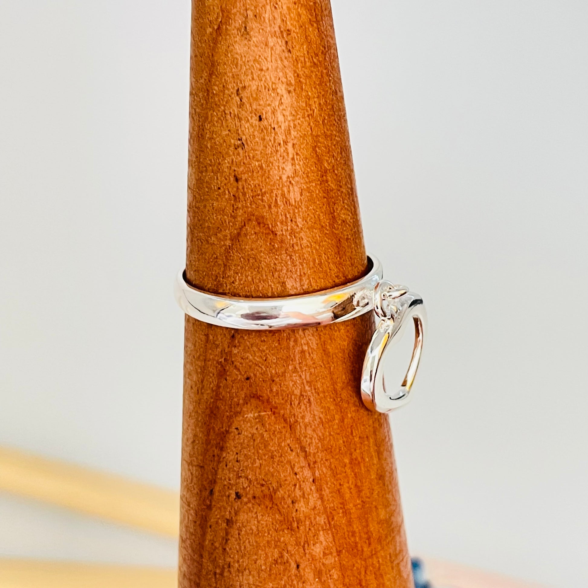 WP38 Anillo con Corazón Calado Colgante de 15x12 mm Argolla de 3 mm Anillo Baño Plata Anillos Bañados en Oro y Plata hecho de Bronce Bañado en Plata 50 ml Joyas Bañadas en Plata