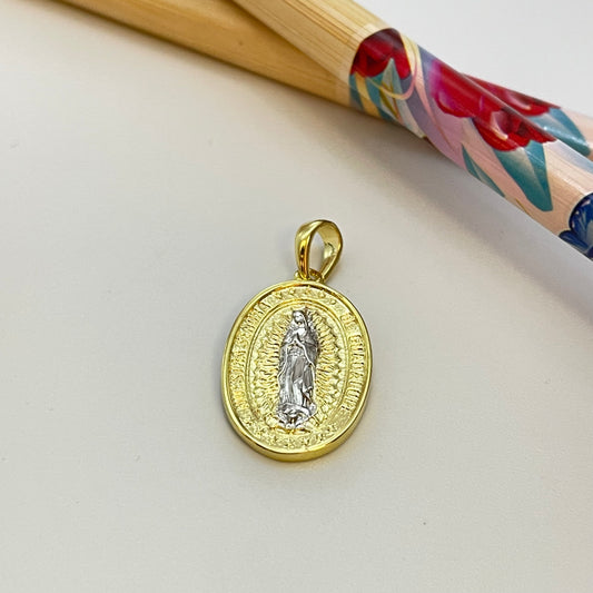 FO1017 Colgante Virgen de Guadalupe imagen rodinada 20 x 9 mm mas valier Figura Baño Oro Figuras Bañadas hecho de Bronce Bañado en Oro 18K Joyas Bañadas en Oro