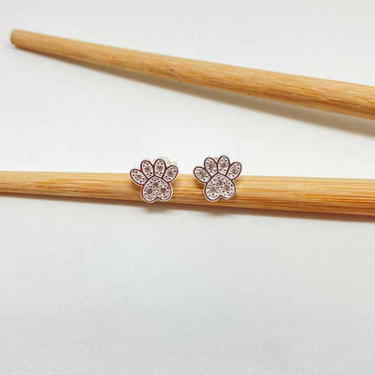 XP246 Aro Patita de Perro con Circones 10x10 mm Aro Baño Plata Aros Bañados hecho de Bronce Bañado en Plata 50 ml Joyas Bañadas en Plata