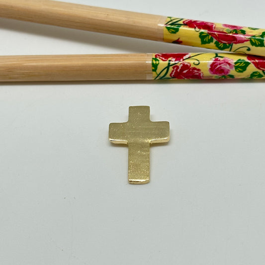 FO1031 Colgante Cruz Lijada argolla posterior 24 x 17 mm Figura Baño Oro