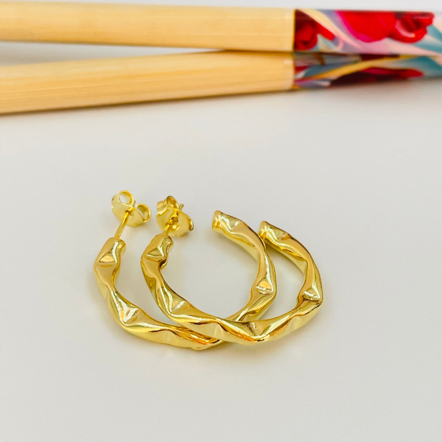 XO219 Aro Argolla Torcida 27 mm Aro Baño Oro